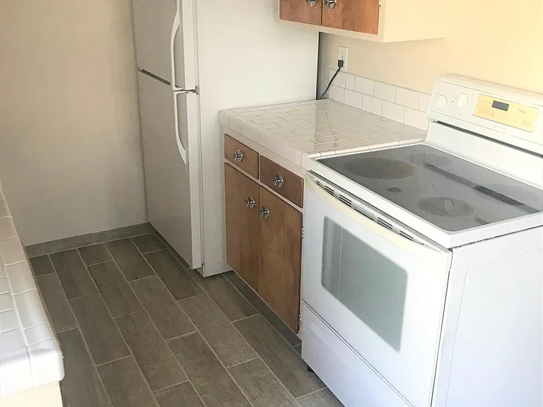 252 Acton Pl #4 — Photo 8