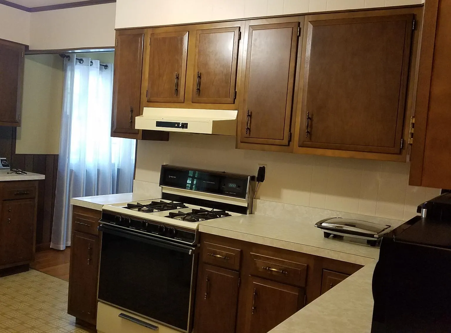 2 bed, 1300 sqft, $2,000 — Photo 3