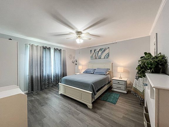2nd image of 200 Cooper St #0