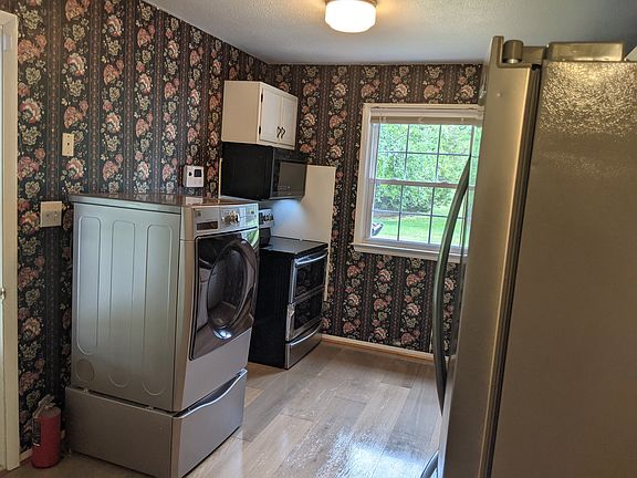 4th image of 1639 Withersea Ln