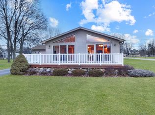 5706 Harrison St, Roscoe, IL 61073