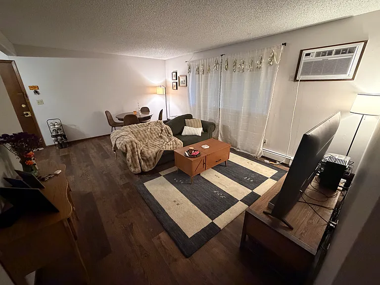 718 Oakcrest St #3 — Photo 16