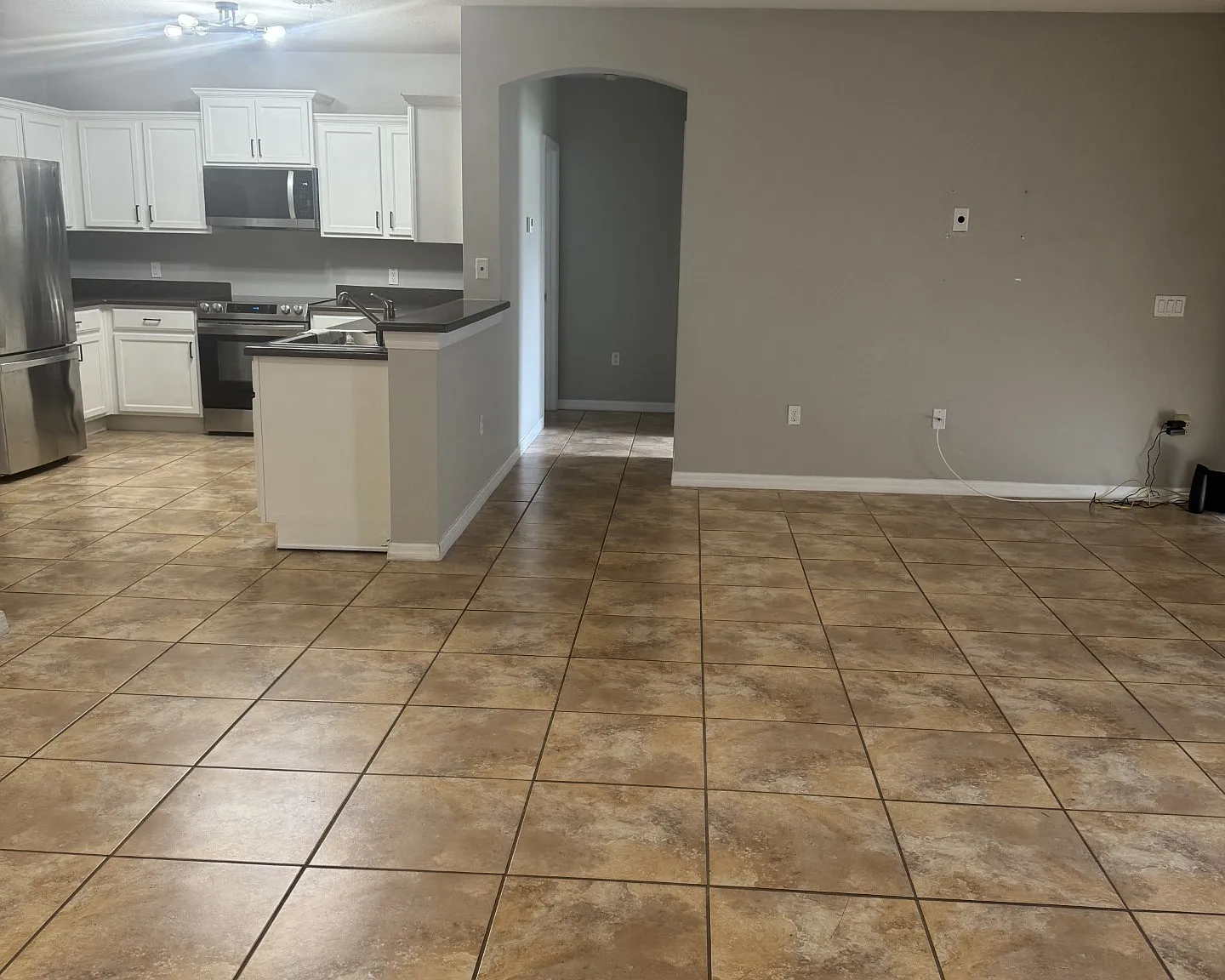 3 bed, 1490 sqft, $1,900 — Photo 3