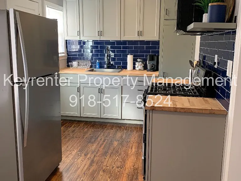 2022 E 12th St Fourplex — Photo 6