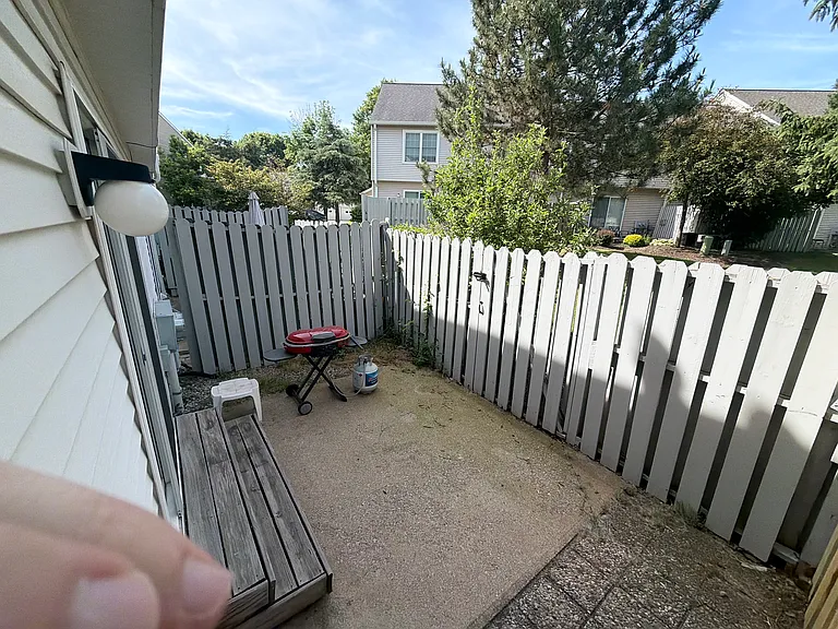 4228 River Ridge Dr — Photo 4