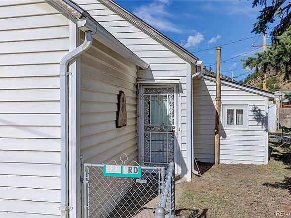 2nd image of 223 3rd Avenue