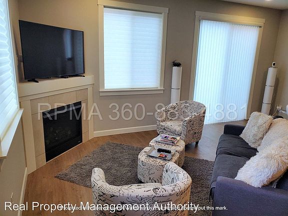 2nd image of 16516 SE 40th Cir