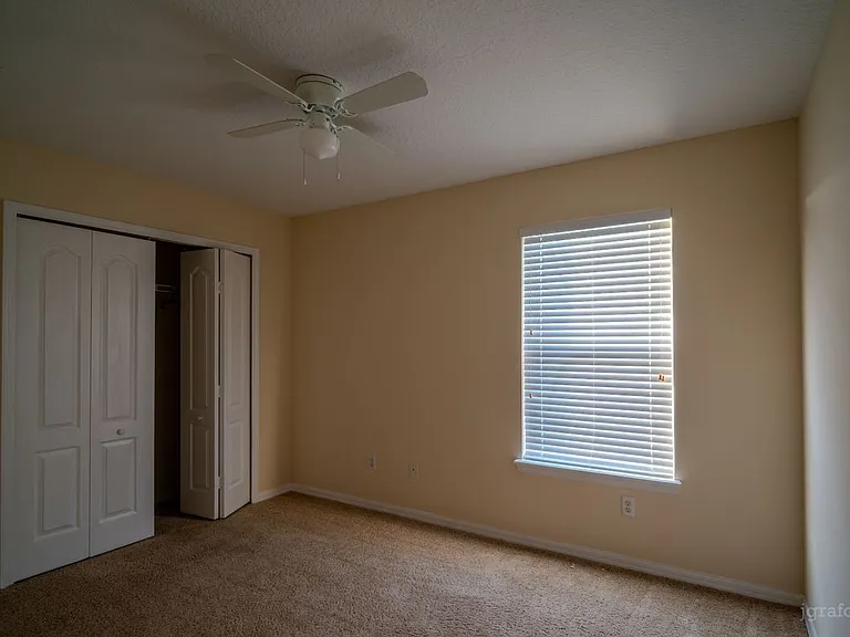 2136 Shadow Creek Dr — Photo 12
