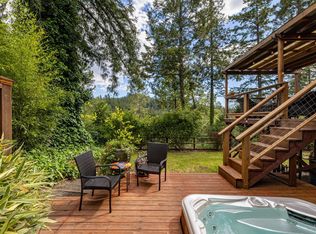 16363 Wright Dr, Guerneville, CA 95446