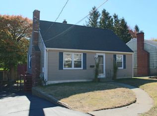 221 Baker Avenue Ext, Groton, CT 06340