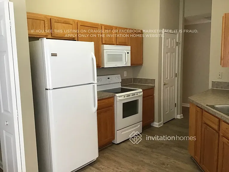 3513 Whisper Creek Blvd — Photo 5