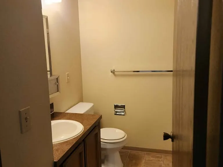 Marine Terrace Apartments — Photo 8