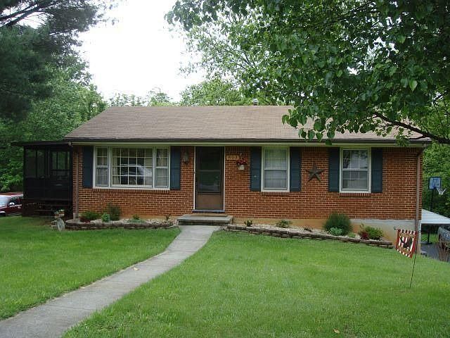 1st image of 803 Shelbourne Ave