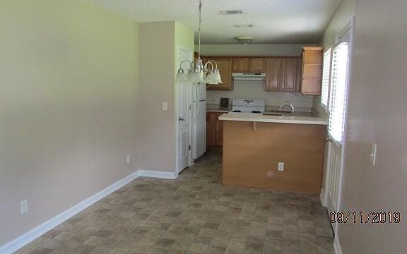 4th image of 107 Haleys Place Dr