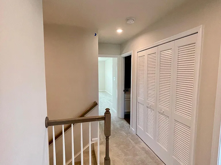 135 Dripping Spring Dr — Photo 13