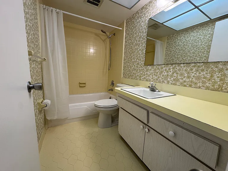 1235 S Highland Ave #F-702 — Photo 11