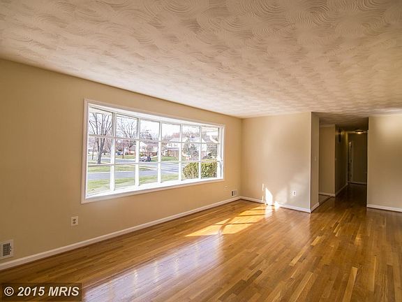 Living room with bay window