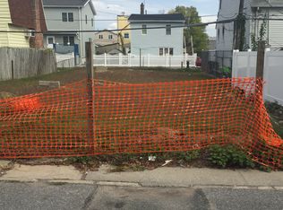 12 Hymen Ct, Brooklyn, NY 11229