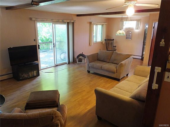 5th image of 83 Roncroff Dr