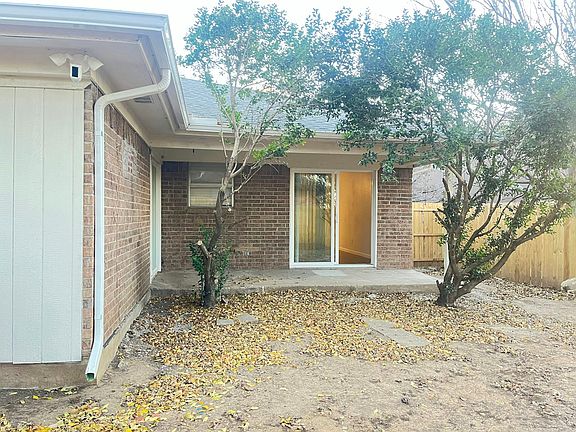 2nd image of 6862 S Creek Dr