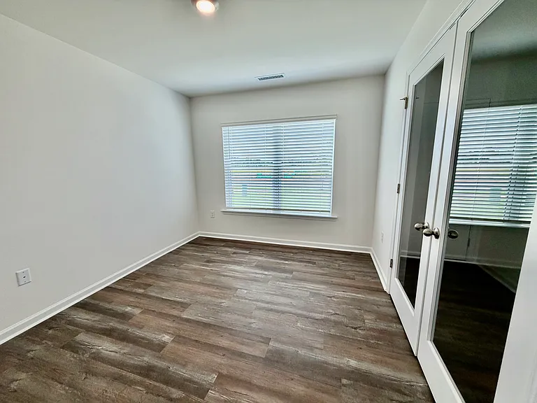 113 Vignette Dr — Photo 3