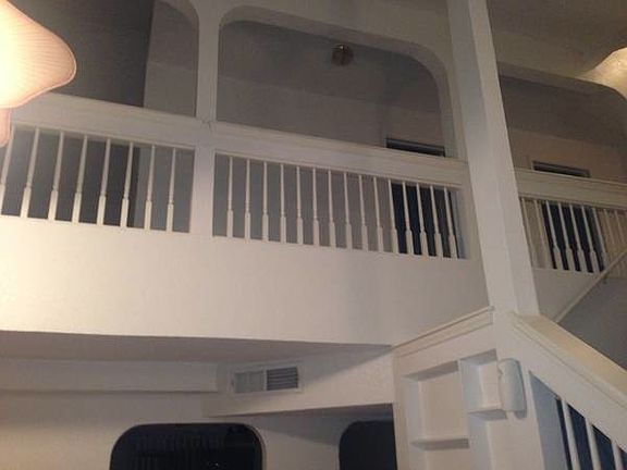 3rd image of 1409 John Phelan Dr