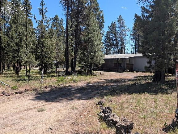 3rd image of 16985 Whittier Dr