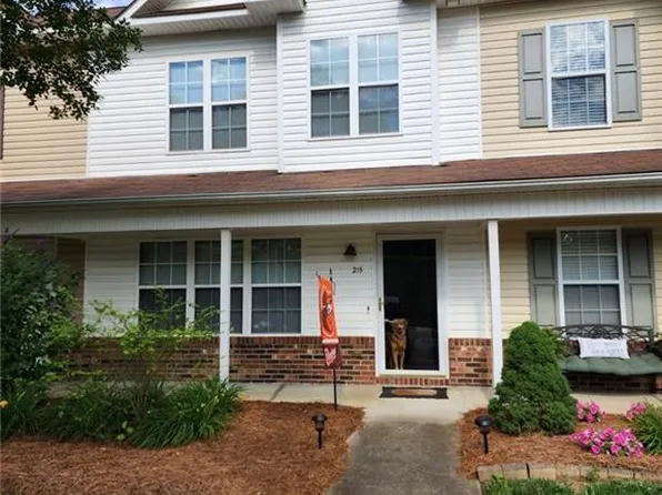 228 Lola Ln, Pilot Mountain, NC 27041