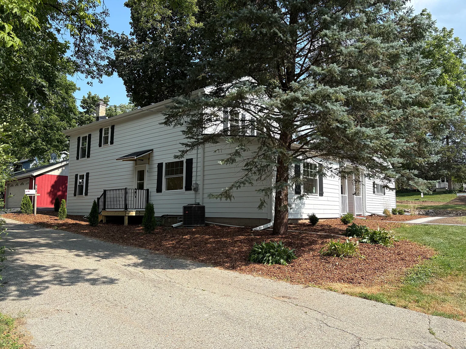 4 bed, 1512 sqft, $3,800 — Photo 3