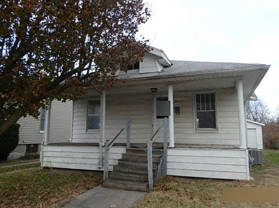 1st image of 321 N Chiles St