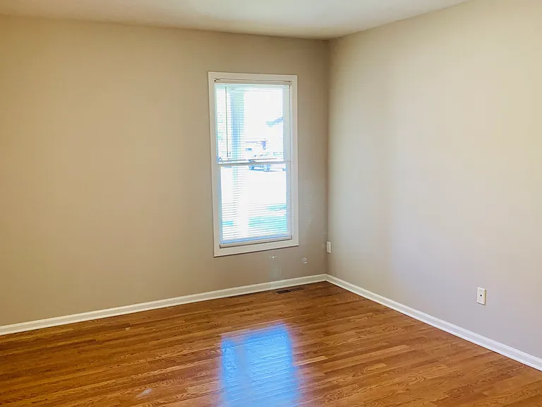 809 Steeplechase Way — Photo 13