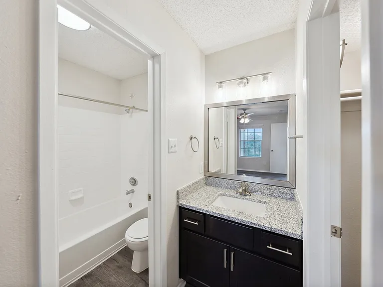 Altamonte Apartments — Photo 5