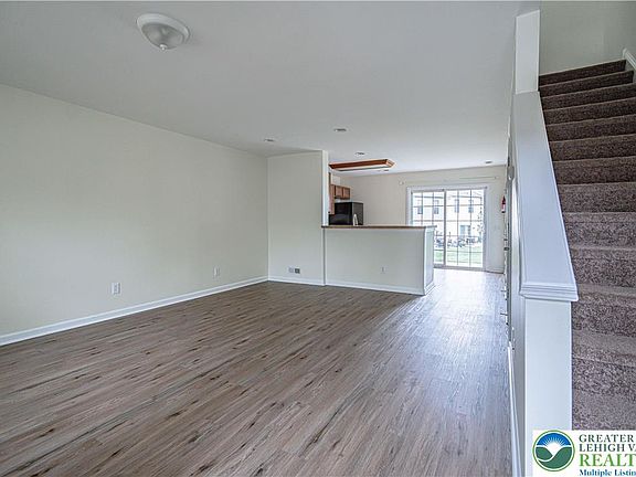 3rd image of 1511 Artisan Ct