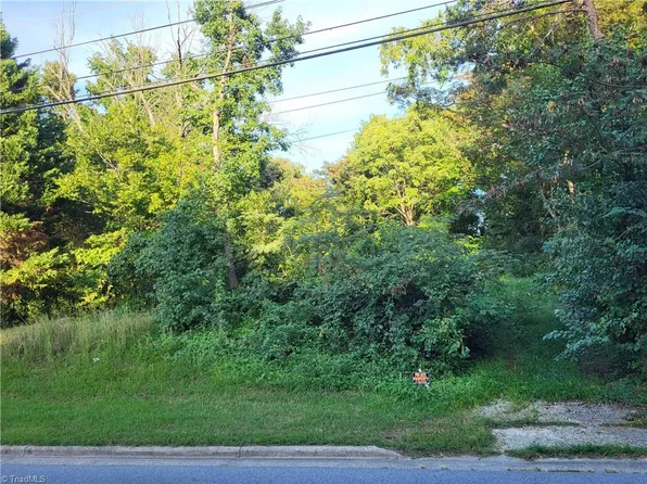 2321 Brentwood St, High Point, NC 27263