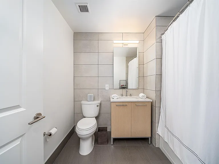 1400 Hudson St #727 — Photo 14