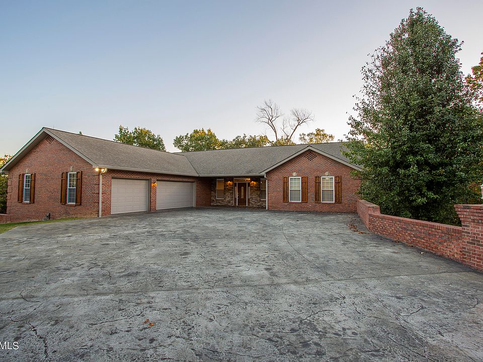 1st image of 9309B Daybreak Dr