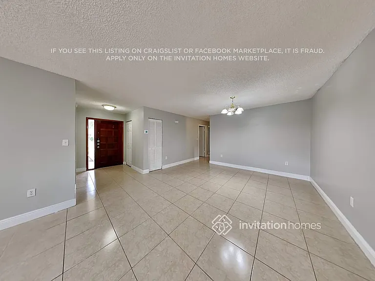 11295 SW 55th Pl — Photo 3