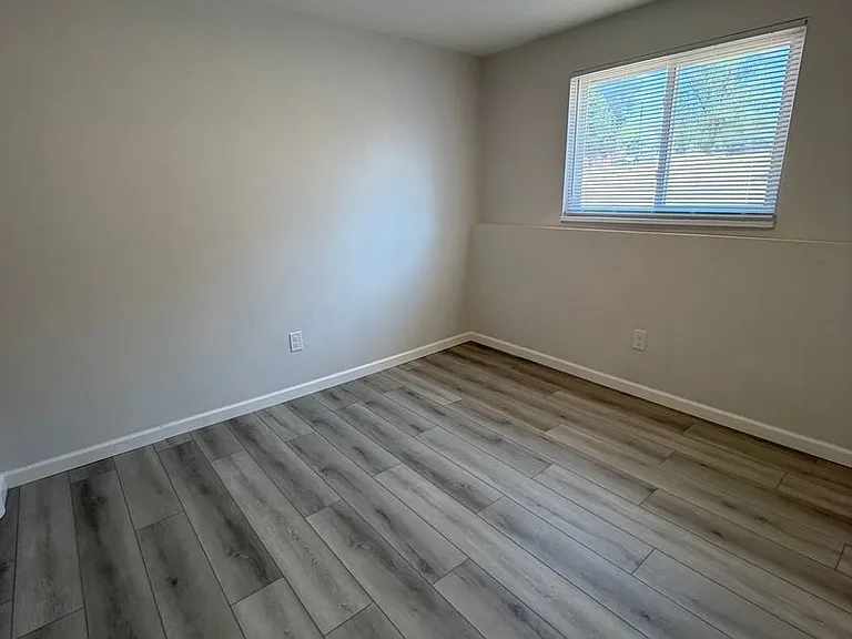 1809 Earlyview Ct — Photo 16
