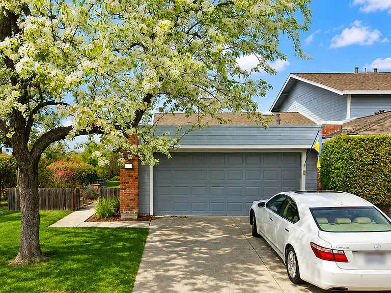 1771 Stuart Ct — Photo 12