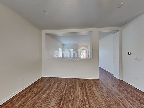 4th image of 148 W Calle Guija