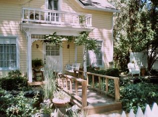 44 Dardanelles St, Gold Hill, OR 97525