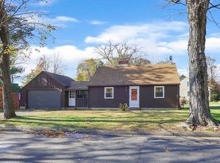 4 Berwick Ter, Longmeadow, MA 01106