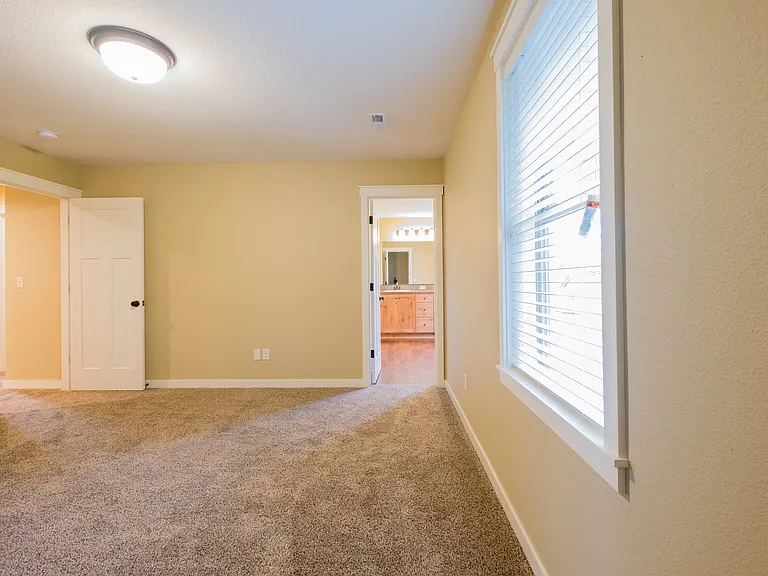 188 NE American Dr — Photo 8