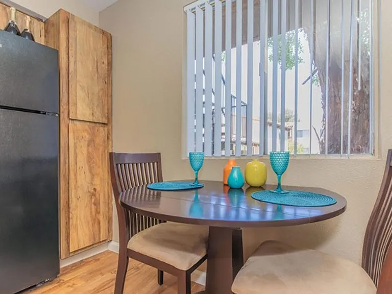 Casas Adobes Apartments — Photo 41