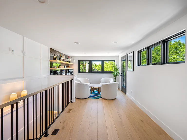 528 S Gaylord St — Photo 48