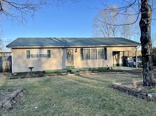 870 Gaither Ave, Lawrenceburg, TN 38464