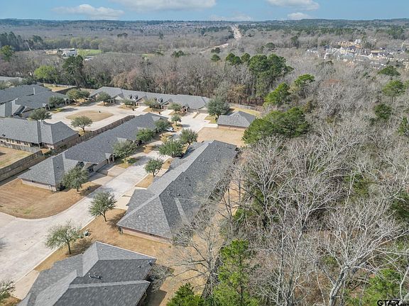 3rd image of 421 W Cumberland Rd APT 1402