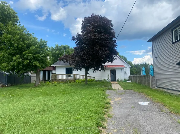 2415 Du Lac Rd, Clarence Rockland, ON K0A 3N0