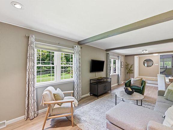 5th image of 4248 Simca Ln