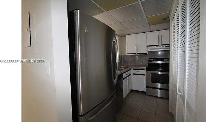 540 Brickell Key Dr #918 — Photo 8